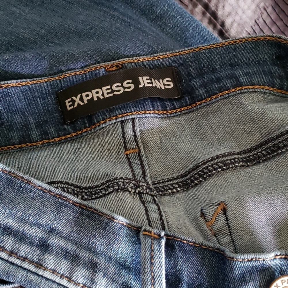 Jeans - Picture 2 of 4
